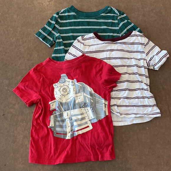 Set of 3 boys shirts - Picture 2 of 8
